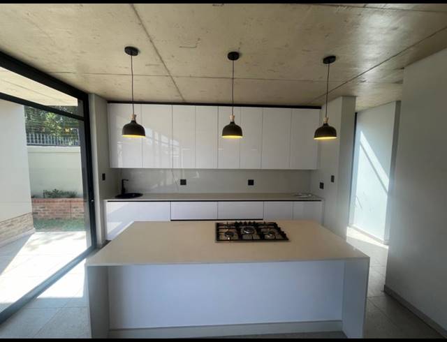 3 BEDROOM PROPERTY TO RENT IN BROOKLYN